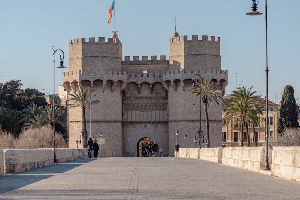Torres de Serranos en Valencia, monumento del centro histórico
